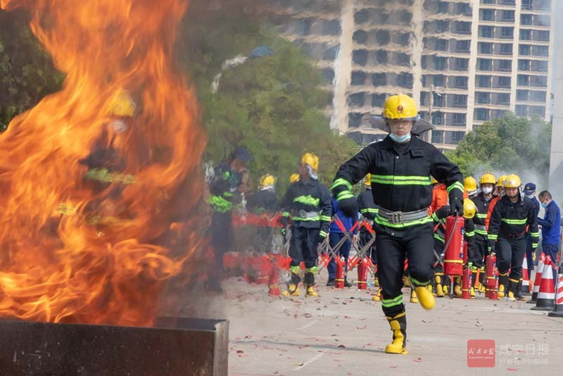 图文：职工消防技能比武