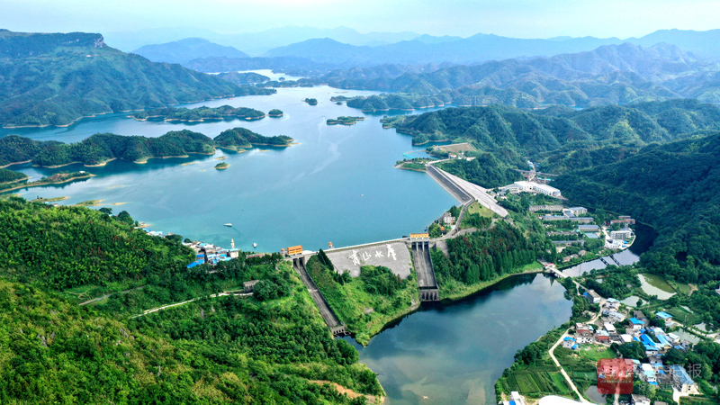 图文：青山水库 人间瑶池