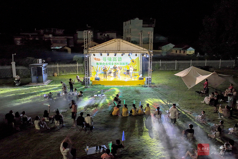 组图：戏水消酷暑 非遗燃夏夜