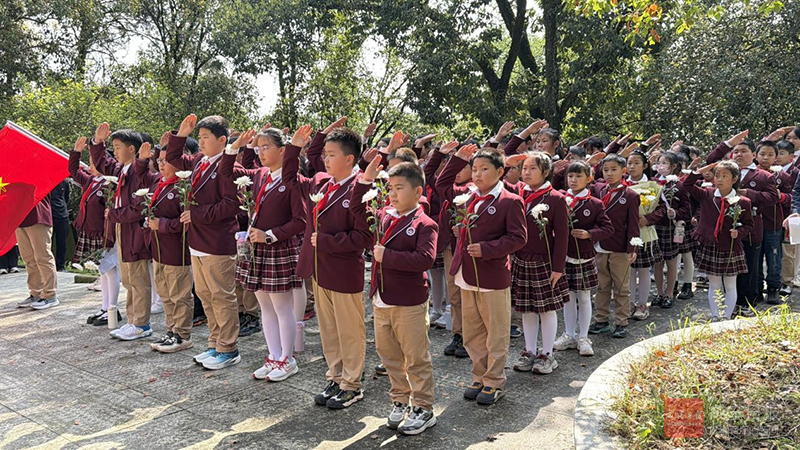 图文：清明祭英烈