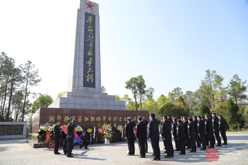 图文：祭英烈 守初心  担使命