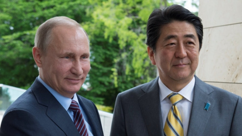 资料图:安倍与普京 资料图:安倍与普京